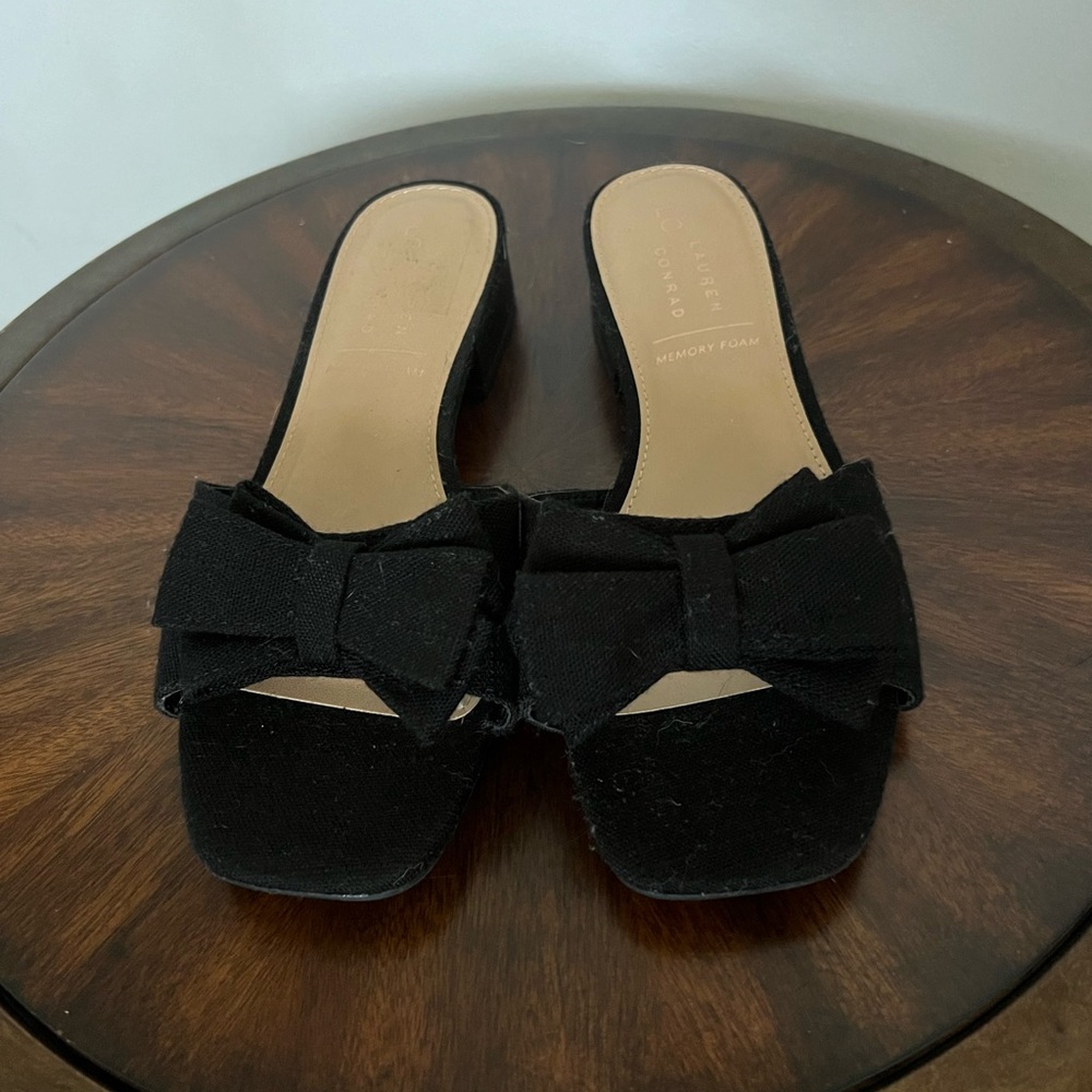 Elegant Black Bow Slip-On Sandals